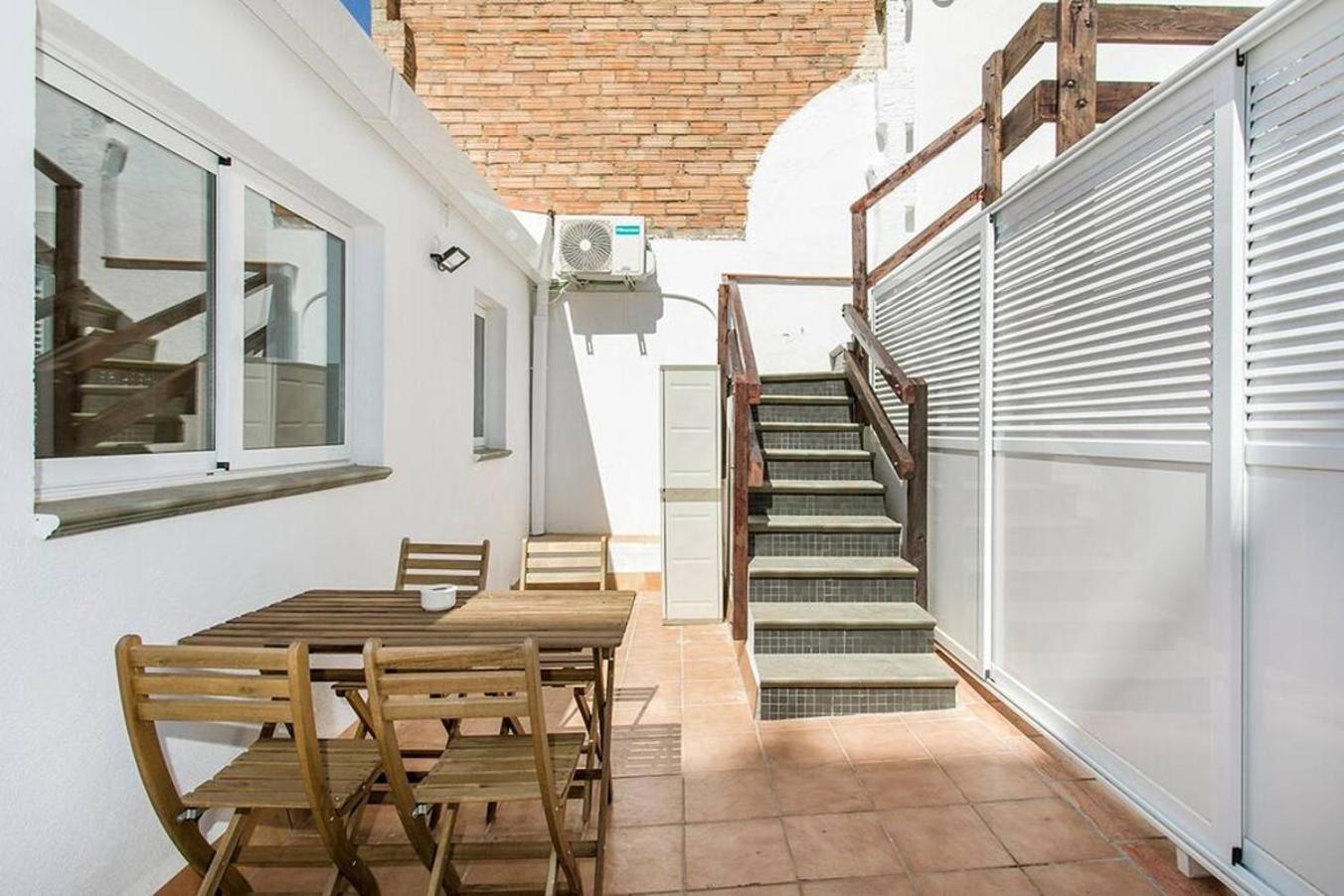 Appartamento Cozy&New With Terrace L'Hospitalet de Llobregat Esterno foto