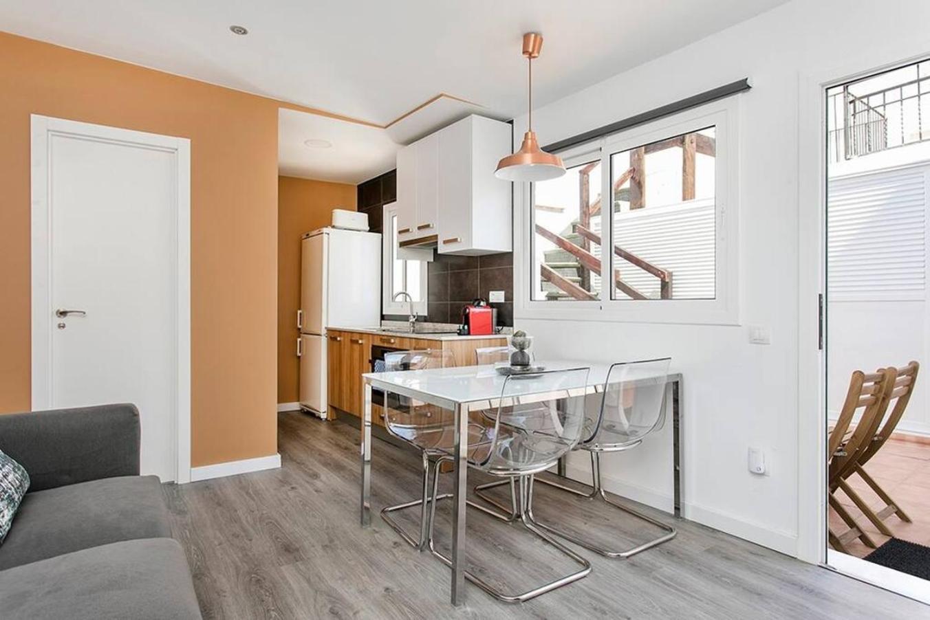 Appartamento Cozy&New With Terrace L'Hospitalet de Llobregat Esterno foto