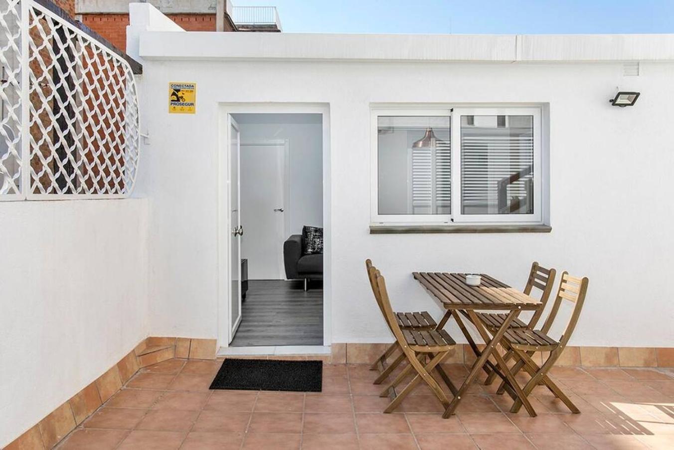 Appartamento Cozy&New With Terrace L'Hospitalet de Llobregat Esterno foto